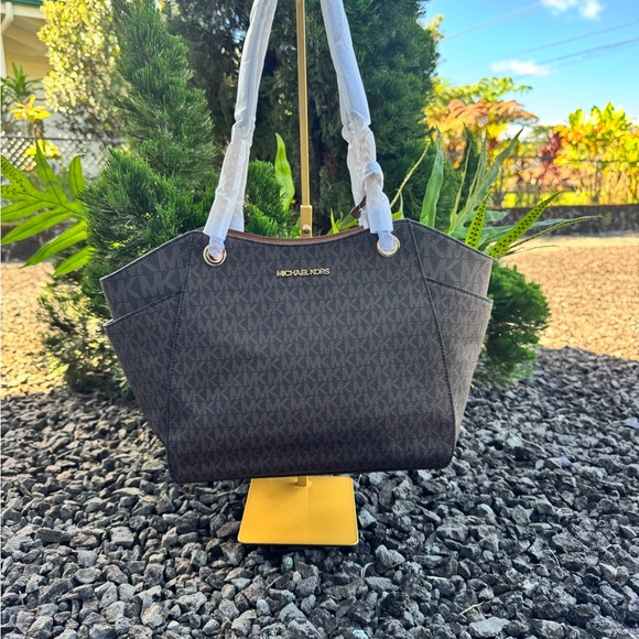 Michael Kors Jet Set Travel Large Chain Tote – Brown (NWT) Retail $558 - Picture 3 of 16